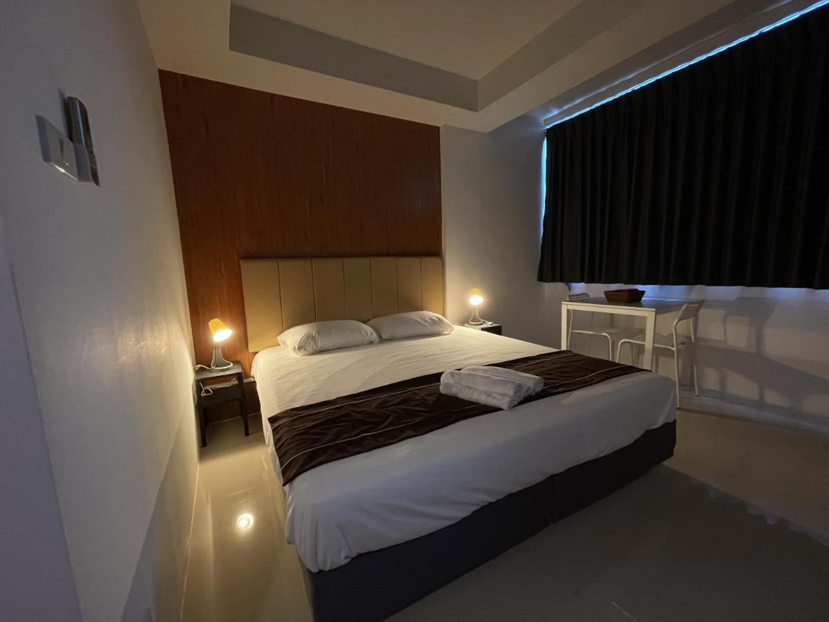 Hotel Kefir Phuket à Kamala Beach Extérieur photo